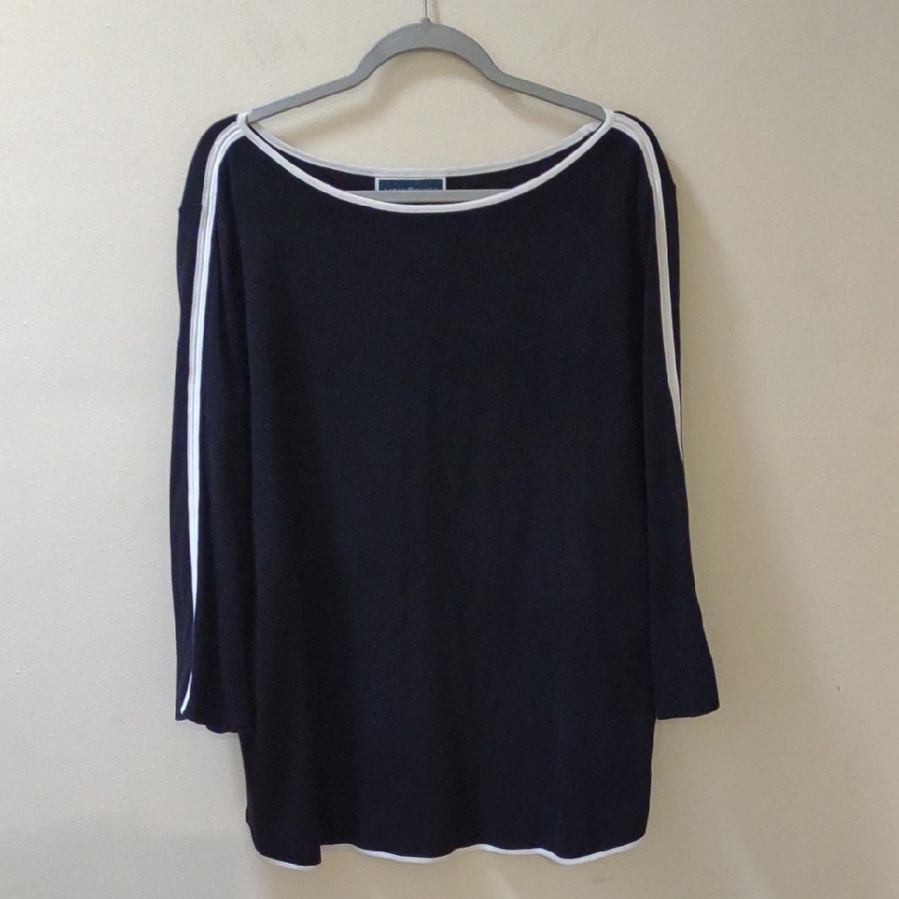 Karen Scott White Trim Top